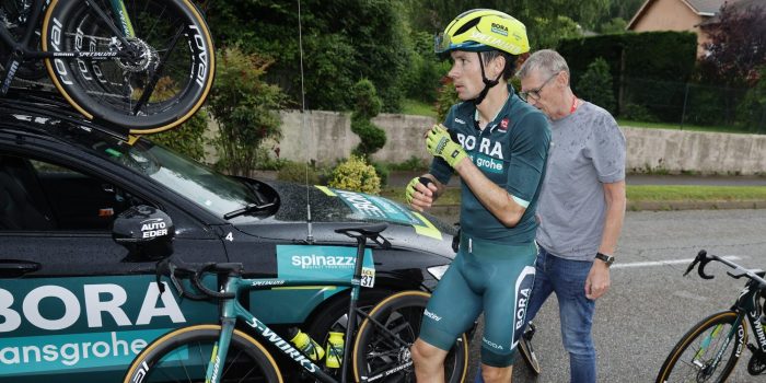 Primoz Roglic voelt gevolgen val voorafgaande aan eerste bergrit: “Ik geef niet om het klassement”