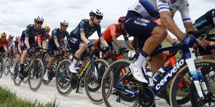 Tour 2024: Jonas Vingegaard verder op fiets Tratnik na pech, ook tegenslag voor Philipsen