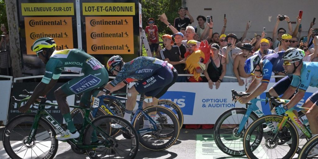 Hattrick voor Biniam Girmay in Tour: “Door de groene trui geloof ik dat ik de beste ben”