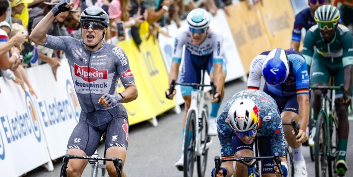 Tour 2024: Jasper Philipsen klopt Wout van Aert in Pau na knotsgekke etappe