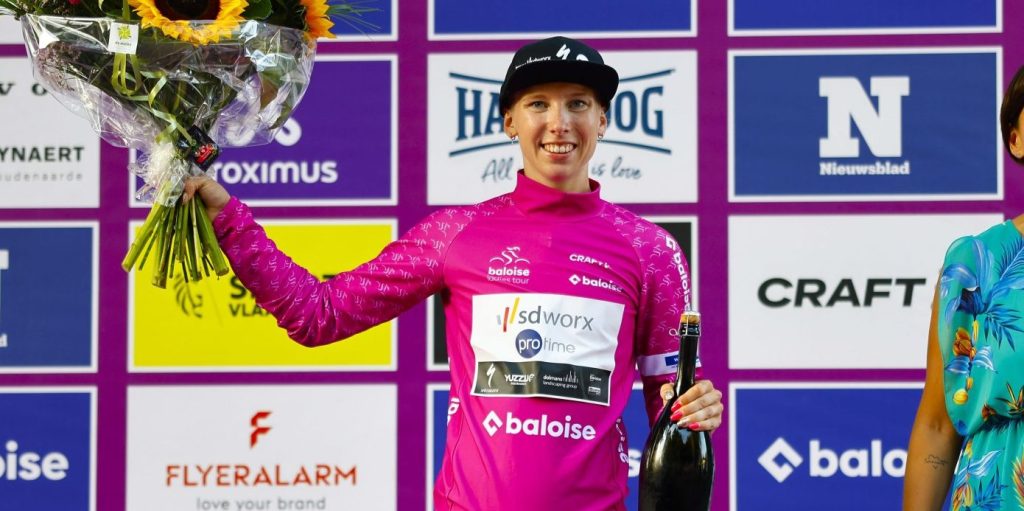 Oppermachtige Lorena Wiebes sluit Baloise Ladies Tour af met vijfde ritzege en eindwinst