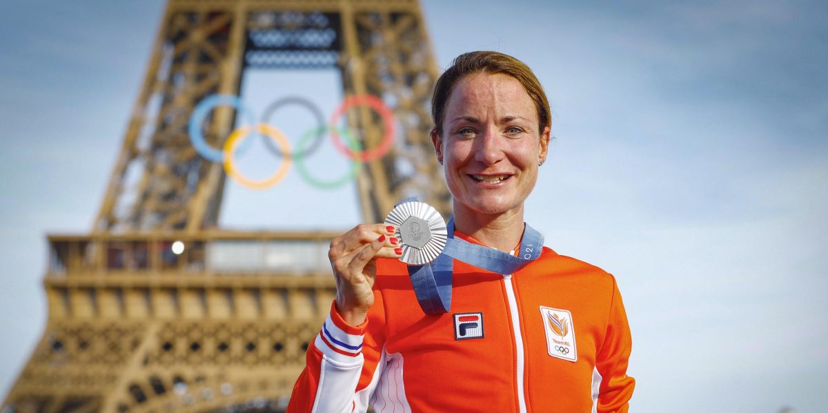 The golden edge of Marianne Vos’ silver Olympic medal