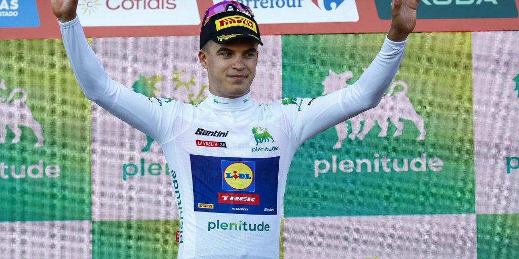 Mathias Vacek komt met schrik vrij na val in Vuelta: “Door een dronken fan”