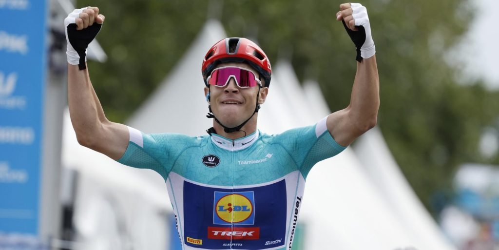 Jonathan Milan klopt Jasper Philipsen met overtuiging in Renewi Tour