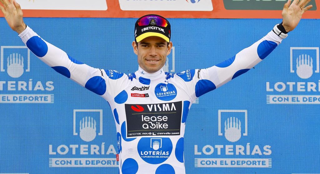 Bedrijvige Wout van Aert nieuwe leider van bergklassement: “Kan nu niet meer zeggen dat het geen doel is”