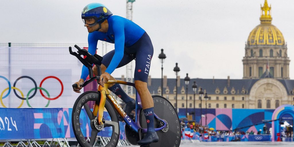 Filippo Ganna past voor EK tijdrijden, Wout van Aert in twijfelfase