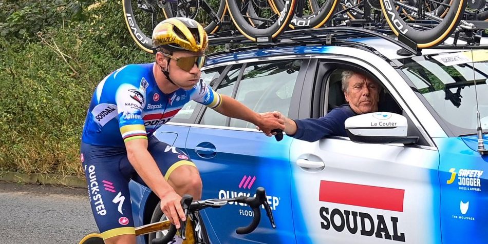 Evenepoel heeft het na off-day in Tour of Britain vooral over Van Aert: Genoeg renners die zijn rol kunnen overnemen op WK