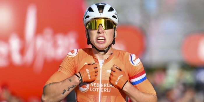 Lorena Wiebes wint EK met grote voorsprong na chaotische sprint: “Voelde dat ik vroeg moest gaan”