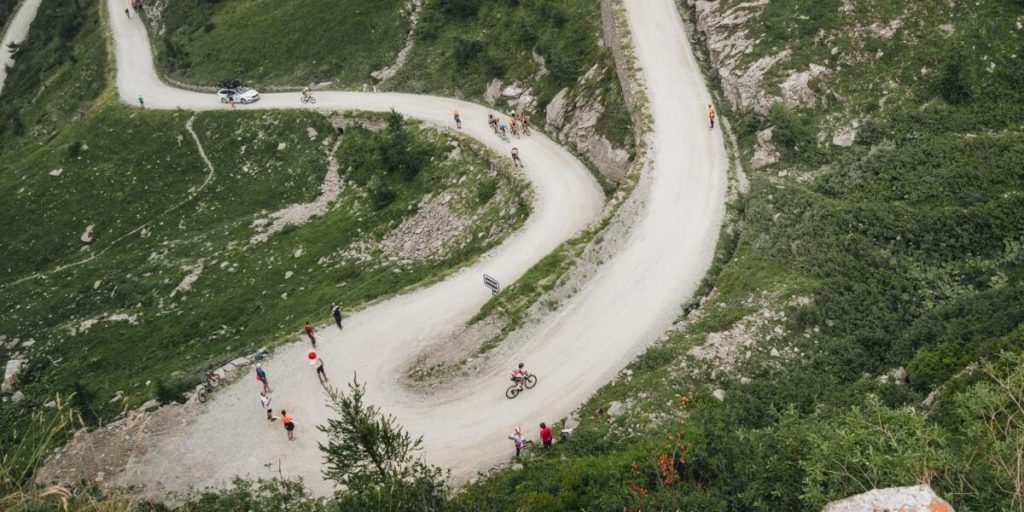 Tour en Giro kruisen in 2025 elkaars wegen: beide willen Colle delle Finestre in parcours opnemen