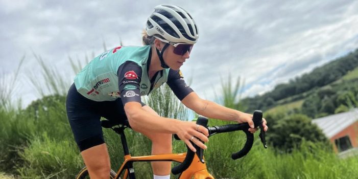 Eerste Europese veldrit van het seizoen gewonnen door Kiona Crabbé, tweede plek Jens Adams