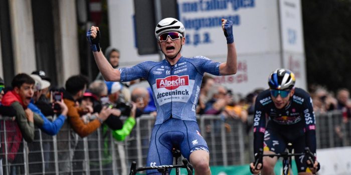 Stan Van Tricht sprint na ware thriller naar eerste profzege in Coppa Bernocchi