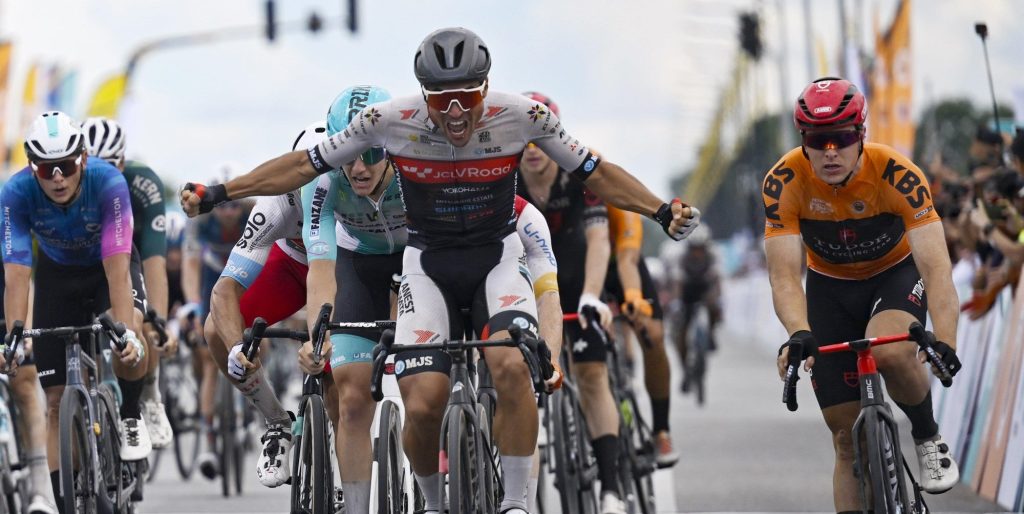 Matteo Malucelli is Arvid de Kleijn te snel af in slotrit Tour de Langkawi, Max Poole eindwinnaar