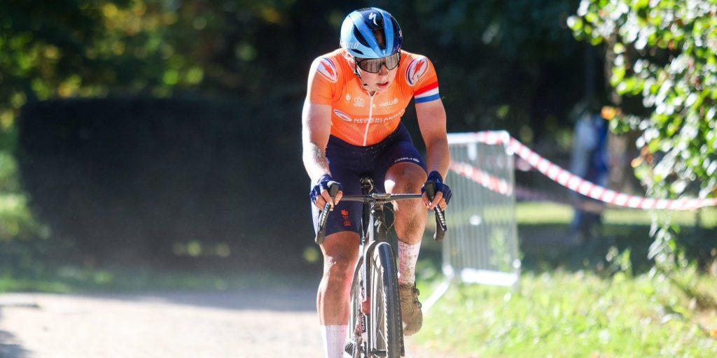 Bronzen Lorena Wiebes hervond benen op WK Gravel, maar kon niet communiceren met Marianne Vos