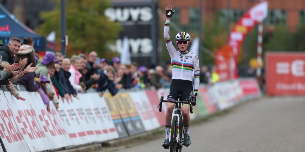 Wereldkampioene Fem van Empel opent crossseizoen met overtuigende zege