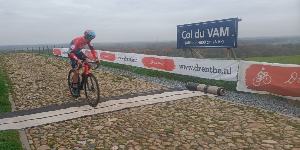 Arne Baers wint allereerste editie VAM-berg Cross, Mees Hendrikx buiten de top-10