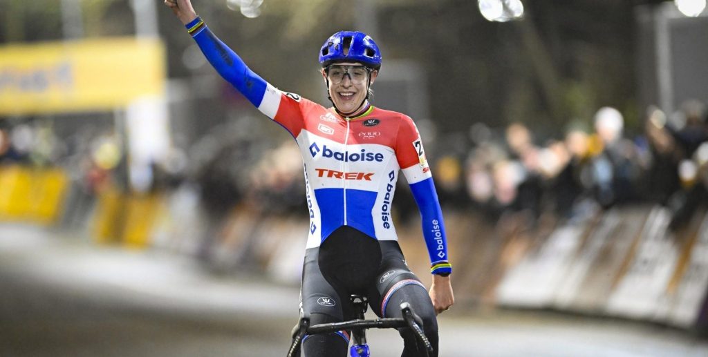 Lucinda Brand verslaat Ceylin Alvarado na fraaie tweestrijd in Superprestige Diegem