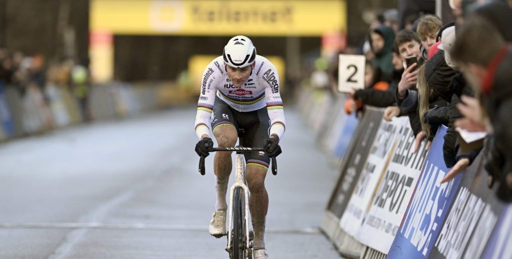 Een halfuur spanning, maar Mathieu van der Poel soleert gewoon naar zege in Mol