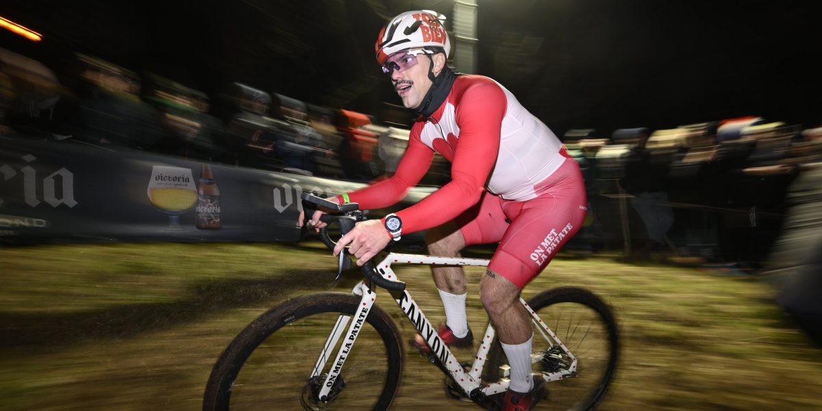 Turbo Cross in Diegem: Puck Moonen en Bas Tietema strijden om de overwinning