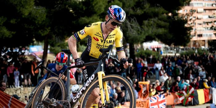 Wout van Aert zenuwachtig voor eerste cross: “Geen doel om er een duel met Mathieu van te maken”