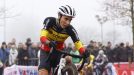 Sanne Cant verbijt de pijn na zware val: Vooral blij dat ik de finish heb gehaald