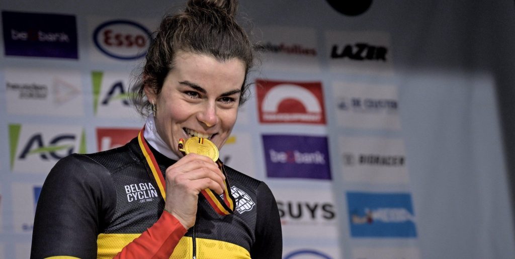 Belgische vrouwenploeg droomt van WK-medaille en grapt over stenengooiers