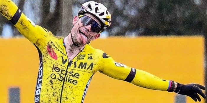 Waarom Wout van Aert een ‘gekke bek’ trok als zegegebaar in Gullegem