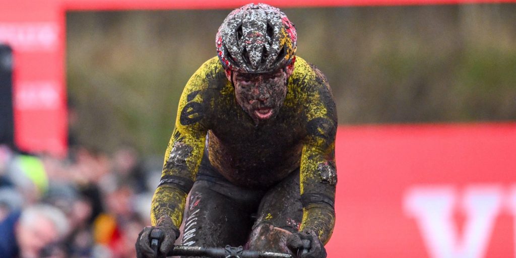 Wout van Aert baalt van mislopen echt duel met Mathieu van der Poel: Gevoel dat het erin zat