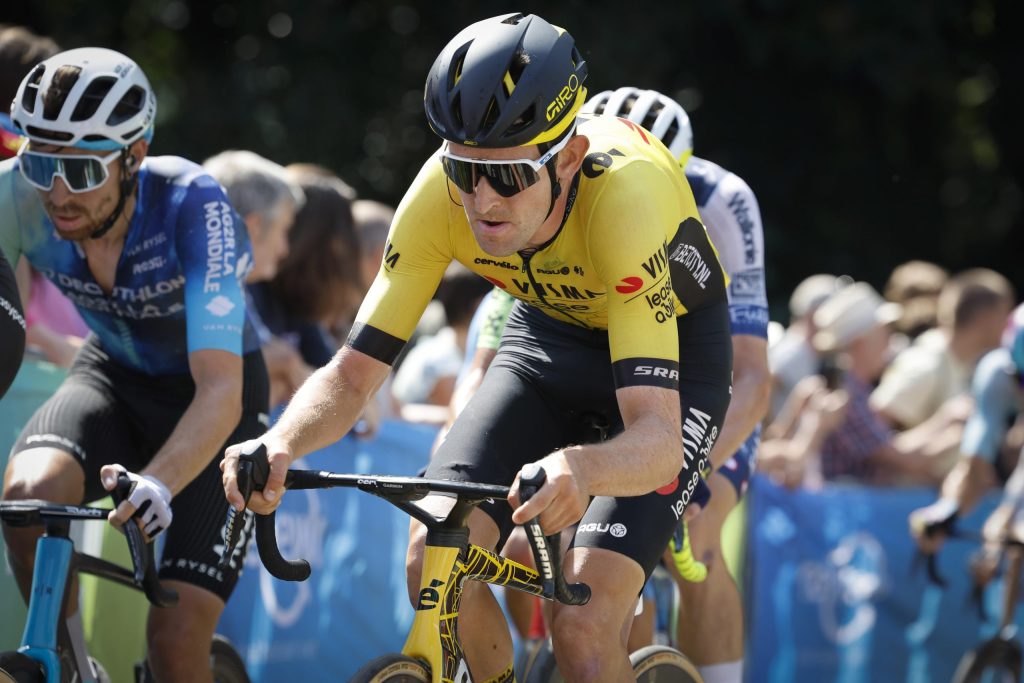 Tiesj Benoot over zijn rol in de Ardennenklassiekers en Tadej Pogacar kloppen in de Tour