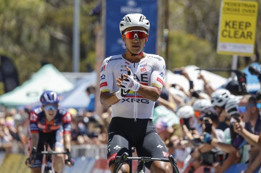 Jhonathan Narváez slaat in Tour Down Under dubbelslag op Willunga Hill