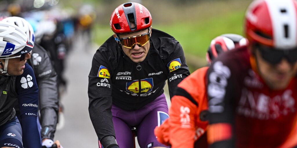 Jonathan Milan kan opgelucht ademhalen na nare val in Tirreno-Adriatico