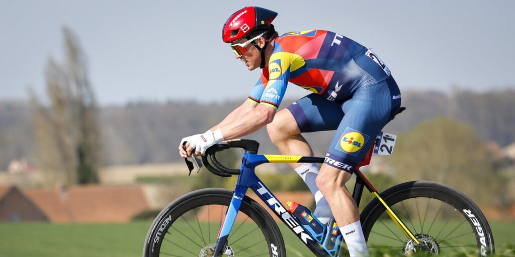 Mads Pedersen denkt niet alleen aan zichzelf voor start van Parijs-Roubaix