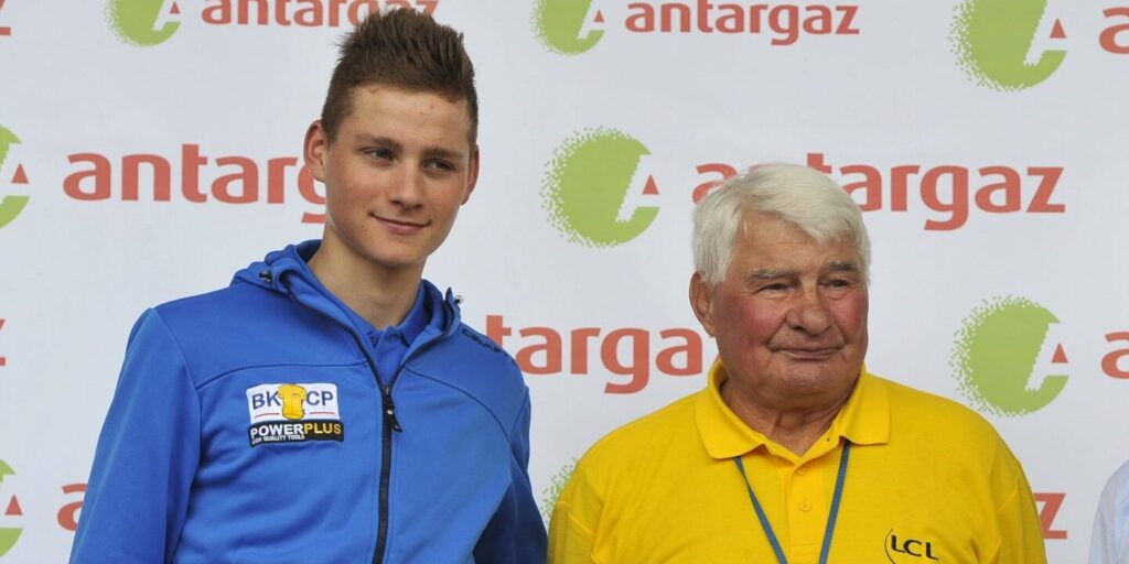 Nog maar één te gaan: trotse Raymond Poulidor voorspelde ooit vier Roubaix-zeges voor Mathieu van der Poel