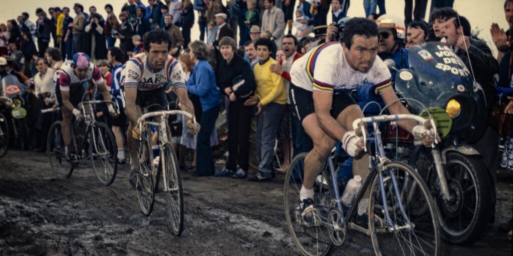 Hinault vindt het geweldig dat Pogacar start in Parijs-Roubaix: “Natuurlijk kan hij winnen!”