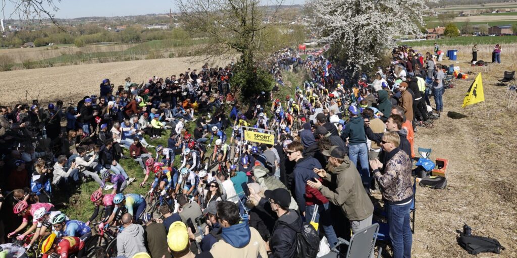 Oude Kwaremont ontving maar liefst 50.000 fans zonder incidenten