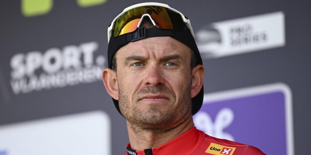 Verwarde Alexander Kristoff fietste in verkeerde richting na val op hoofd in Parijs-Roubaix