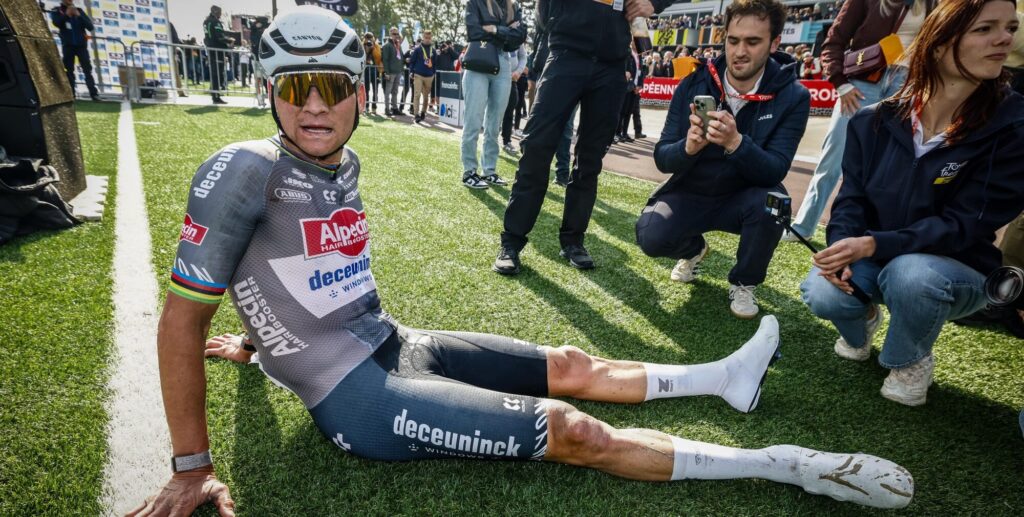 Na hattrick zet Mathieu van der Poel punt achter voorjaar: Niet mijn favoriete zege in Roubaix