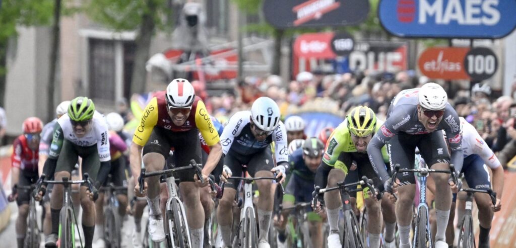 Verloren tanden en gebroken sleutelbeen: Flanders-Baloise niet te spreken over slot Ronde van Limburg