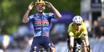 Remco Evenepoel wint direct bij terugkeer Brabantse Pijl na spannend sprintduel met Wout van Aert