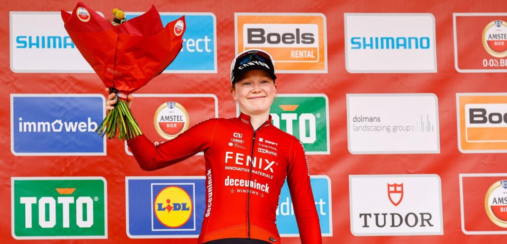 Puck Pieterse (derde) debuteerde in Amstel Gold Race: Koers in eigen hand genomen